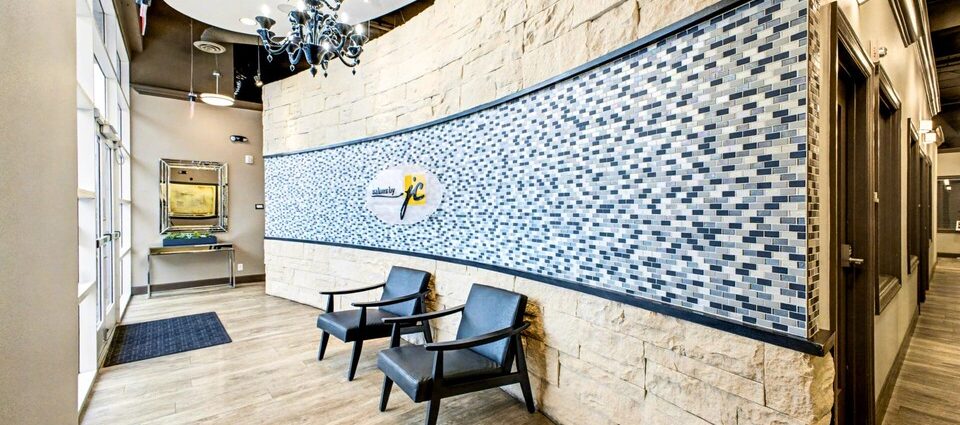 upscale salon studios in scottsdale